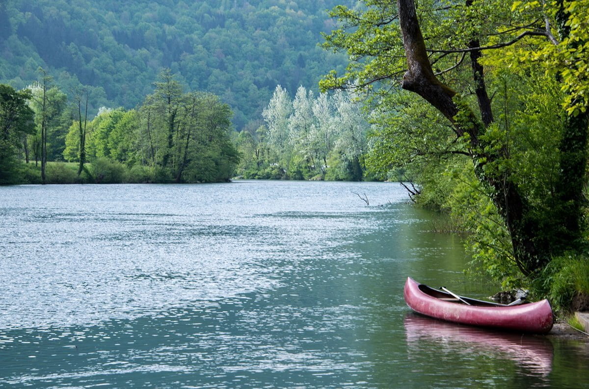 S kajakom po zeleni reki - Green Adventure